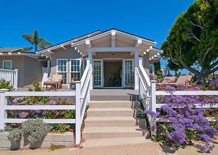 Walk To Beach, Ac, Firepit, Grill