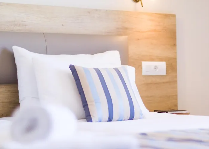 Theo Star Beach Hotel