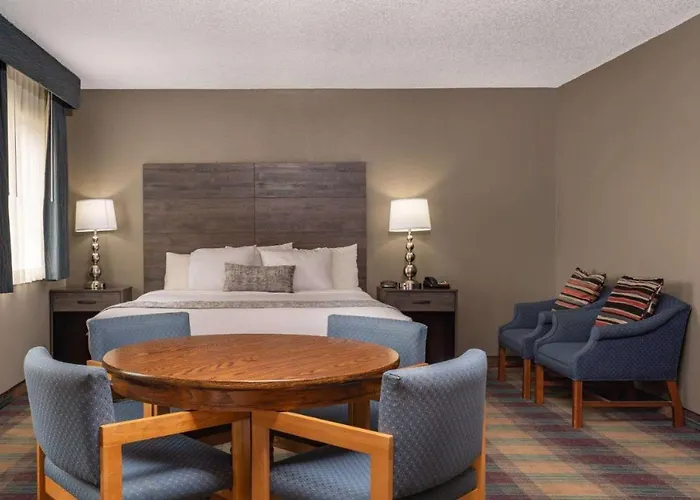 Baymont Inn Baldwin