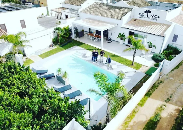 Villa White Luxury Residence