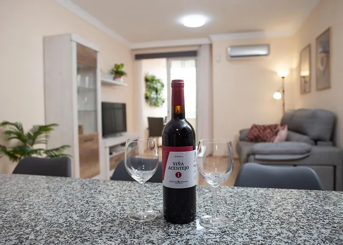 Apto ISA: amplio y acogedor apto de 75m con terraza, aire acondicionado y parking gratuito