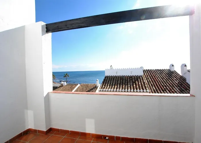Dona Lola Miriam - Nice Duplex 1 Bedroom Apartment With Open Sea Views Close To Restaurants And Bars Between Marbella And Fuengirola - Costa Del Sol - Cs166