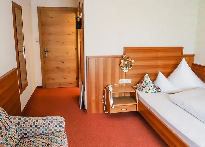 Quality Hosts Arlberg Hotel Garni Mössmer