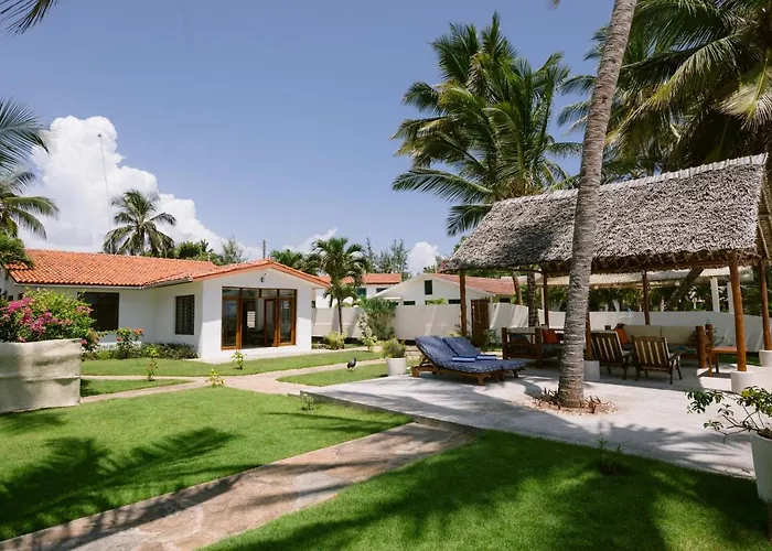 Oasys House - Beautiful Private Beach Front Home