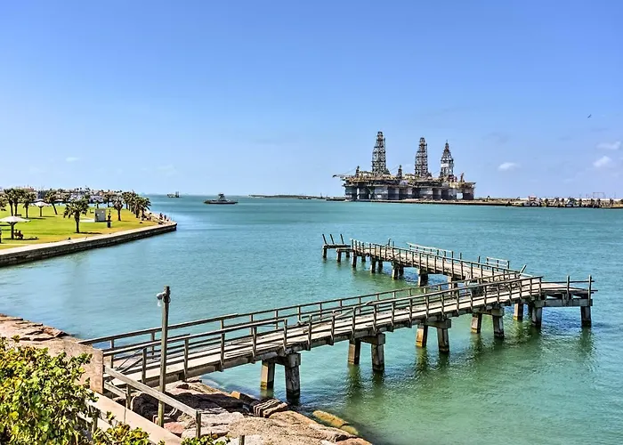 Near Port Aransas Beach: Condo W/ Pool Access