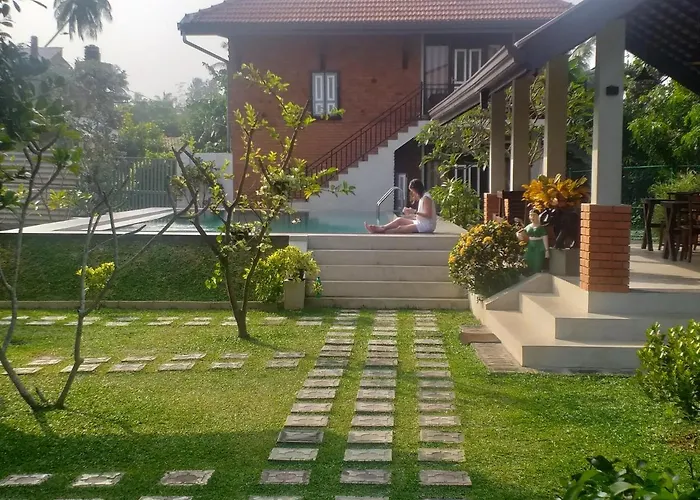 Green Wood Villa Negombo
