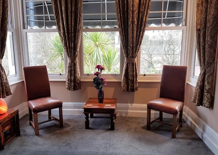 Kingsholm Guest House