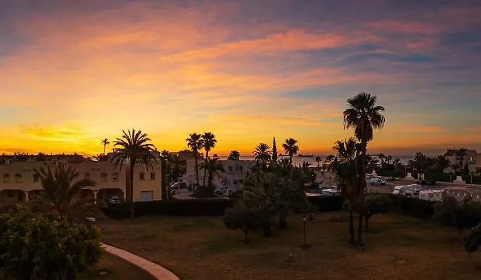 Vera Buda Natura. Ático apartamento con vistas al mar.