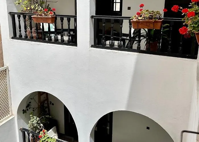 Riad Dar Awil