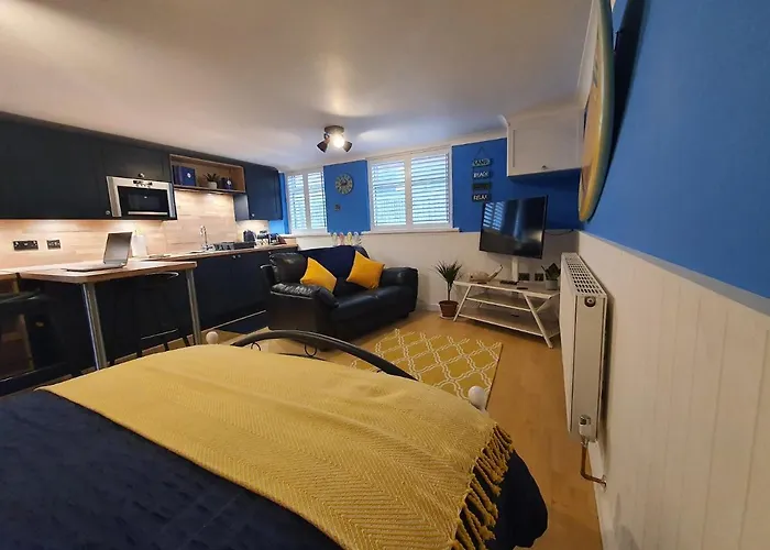 Hayling Hideaway, Private Cosy Annex Near To Beach