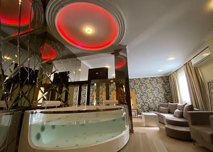 Hotel Deluxe