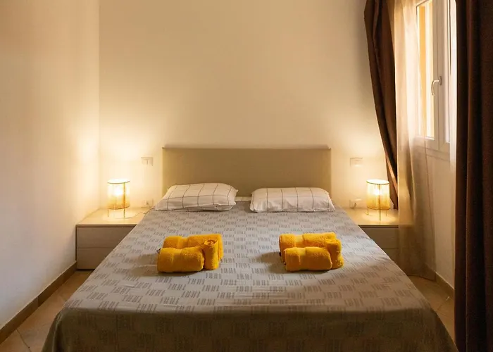 Maris Apartments - Holiday Homes