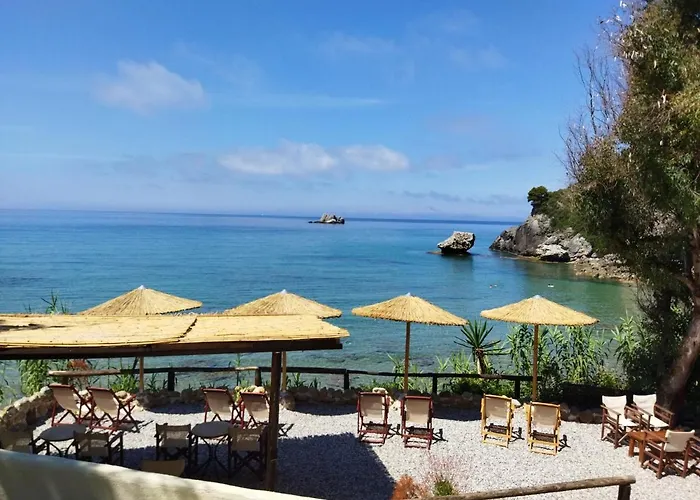 Yaliskari Beach