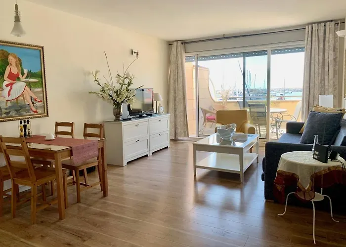 Nomi Suites Marina Herzelia