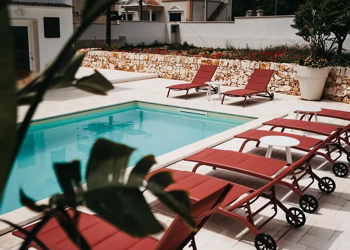 Le Canne Pool And Relax