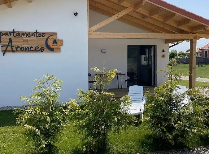 Apartamentos Aronces