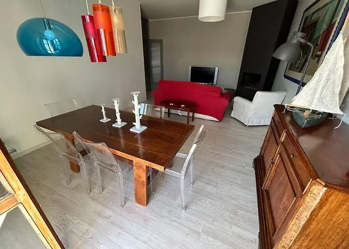-Penthouse con Terrazza Panoramica -Free Parking-