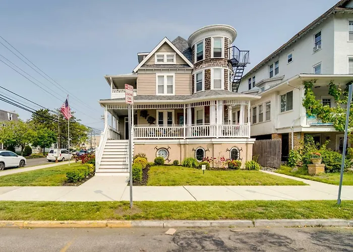 Modern Ocean City Getaway: Walk To Boardwalk!