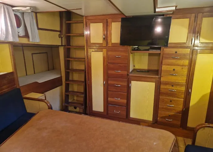 Ship Windoe