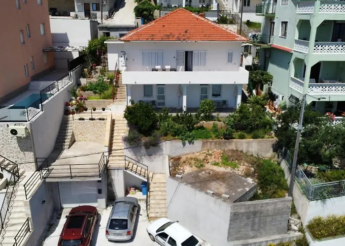 Apartmani Skalinada