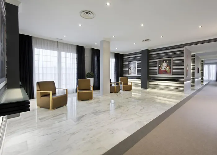 Elba Motril Beach & Business Hotel
