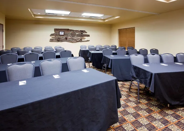 Americinn By Wyndham Fargo Medical Center