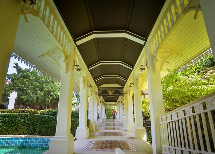 Wora Bura Hua Hin Resort & Spa