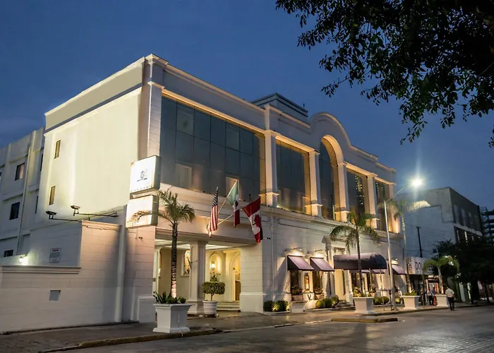 Plaza De Oro