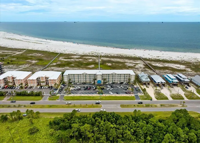 Turtles Nest, East Unit 207