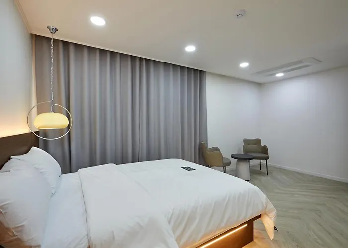 Hotel Sounds