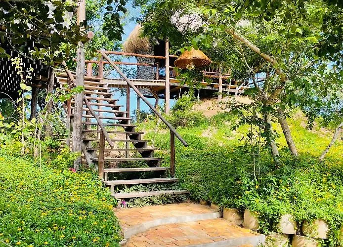 Mangal Beach Lodge