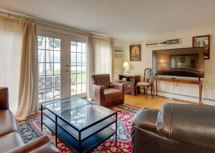 Lakefront Bristol Vacation Rental - Hike & Ski!