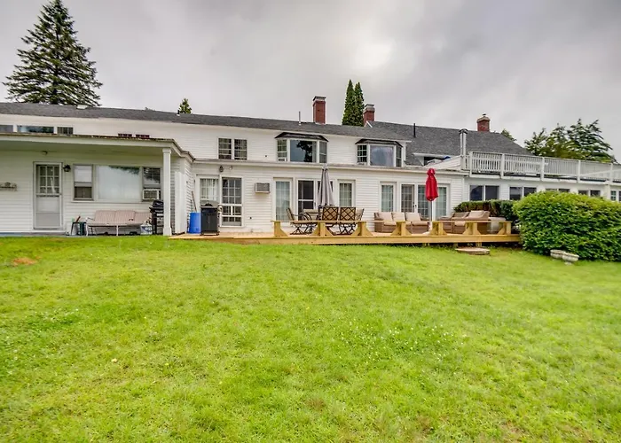 Lakefront Bristol Vacation Rental - Hike & Ski!
