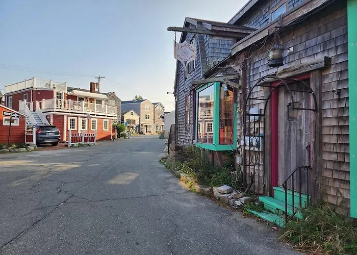 The Orca Suite- Bearskin Neck Rockport- Steps To All