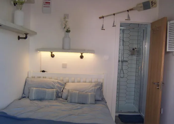 The Whitstable, Tankerton Bolt Hole - Double Room & Ensuite