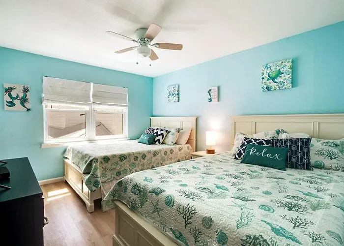 Winter In Gulf Shores: Snowbird Monthly Condo