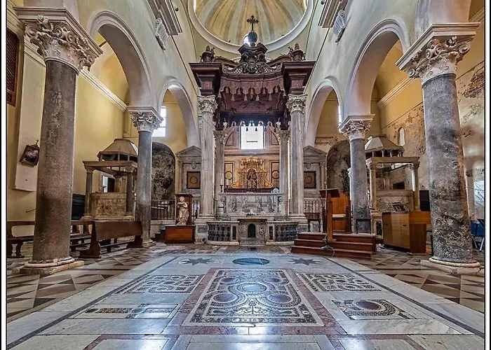 Luxury Suite - Teatro Romano - Duomo - Centro Storico Wi-Fi