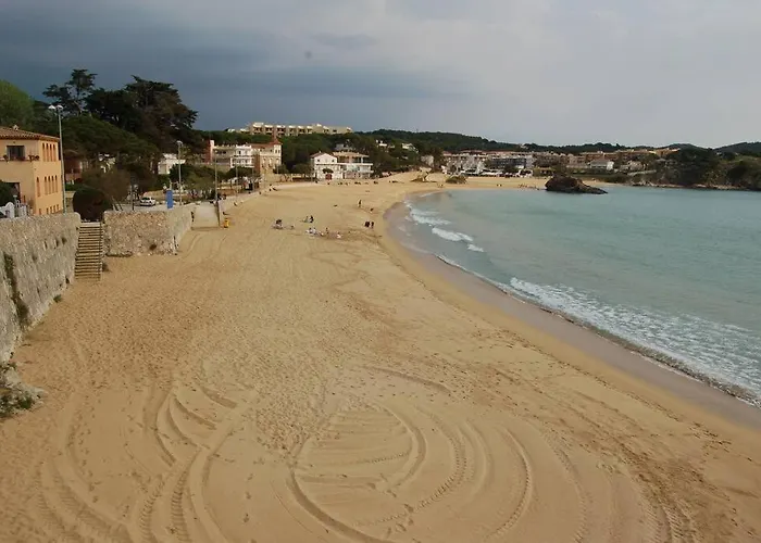 Casa Con Piscina A Menos De 1 Min De La Playa. Aa