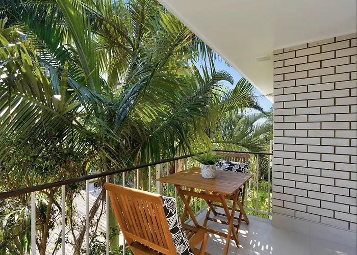 Sunny Coolum Beach Retreat