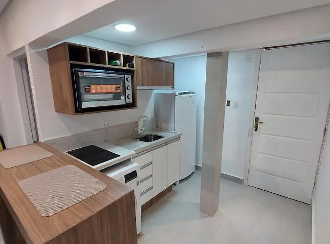Studio reformado - sem garagem de auto