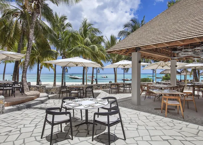Paradis Beachcomber Golf Resort & Spa
