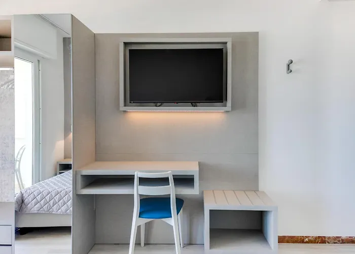 Marittimo Riccione - Hotel Clipper Fronte Mare