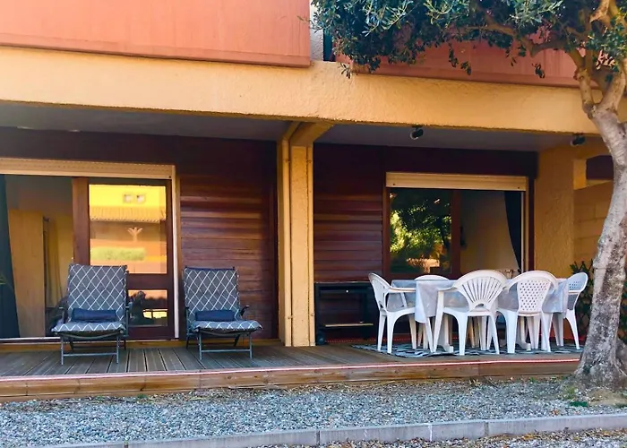 Golf Saint Cyprien Ground Floor 2 Bedrooms Apartment With Terrace