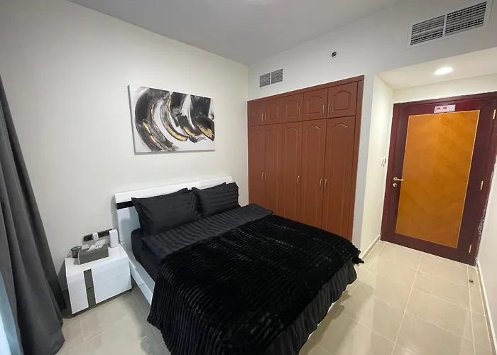Luxury Apartments - Ajman Corniche Uae