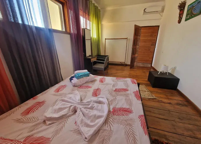 Monteiro Paradise Guest House