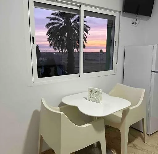 6Apartment With Sea Views