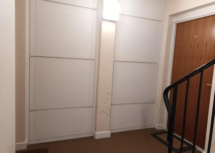 Spacious Elegant 2-Br Apartment In Aberdeen City Centre