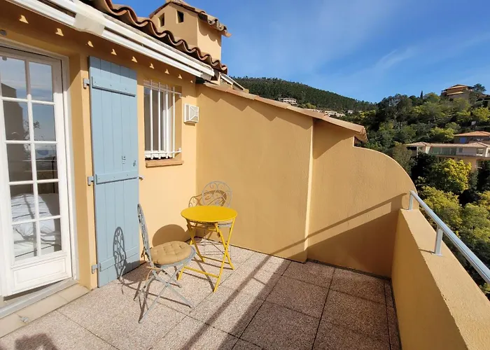 Seaview House - 6-Min Walk To Beach & Restaurants - Pool - Private Underground Garage Box - Garden - Near Cannes