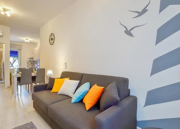1 Bedroom Beach Front Apartment In Recco