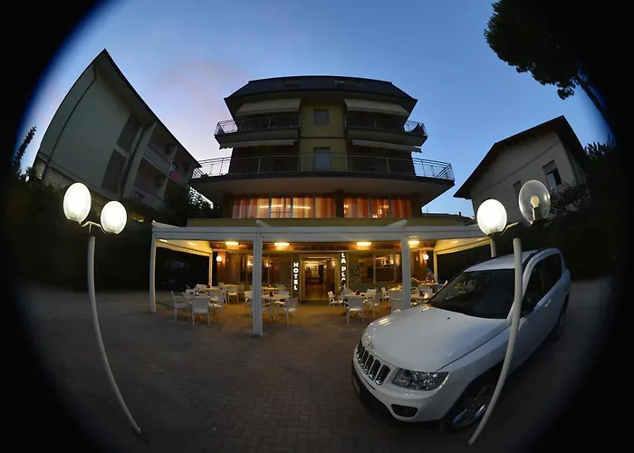 Hotel La Playa